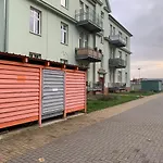 Ruhig - Privatparkplatz - Barrierearm Quiet - Private Car Park - Barrier * Magdeburg