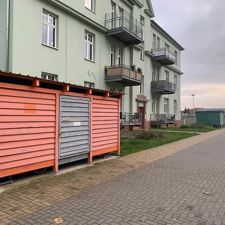 Ruhig - Privatparkplatz - Barrierearm Quiet - Private Car Park - Barrier * Magdeburgo