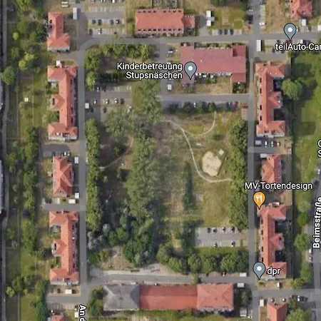 Ruhig - Privatparkplatz - Barrierearm Quiet - Private Car Park - Barrier Magdeburg