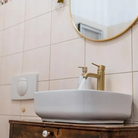 Ruhig - Privatparkplatz - Barrierearm Quiet - Private Car Park - Barrier * Магдебург