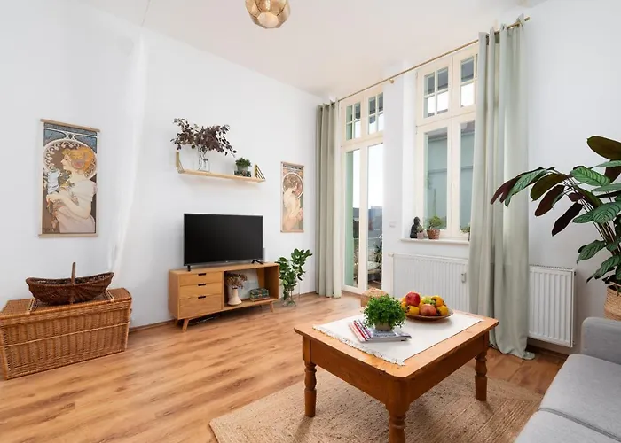 Apartamento Ruhig - Privatparkplatz - Barrierearm Quiet - Private Car Park - Barrier