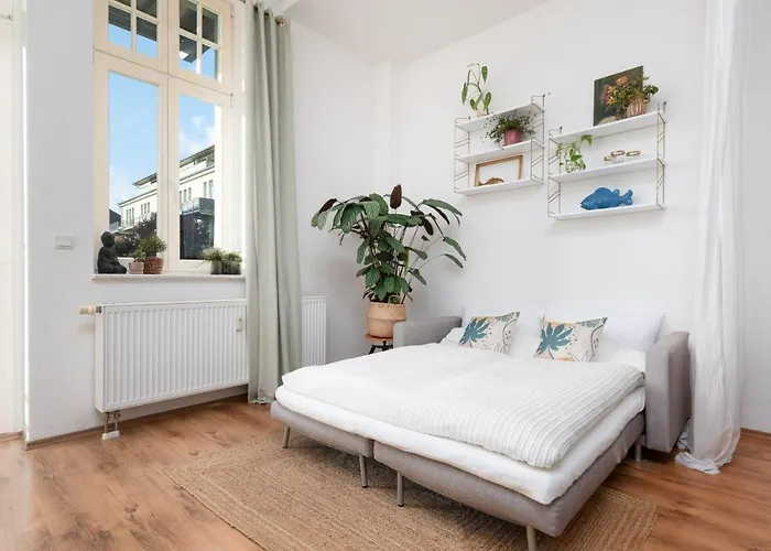 Ruhig - Privatparkplatz - Barrierearm Quiet - Private Car Park - Barrier Magdeburgo