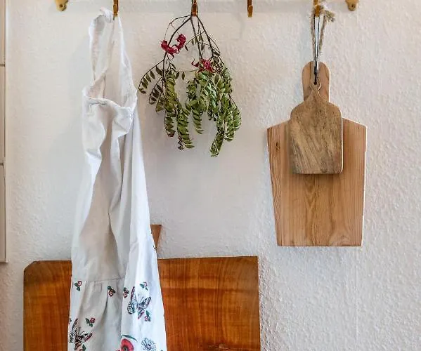 Ruhig - Privatparkplatz - Barrierearm Quiet - Private Car Park - Barrier