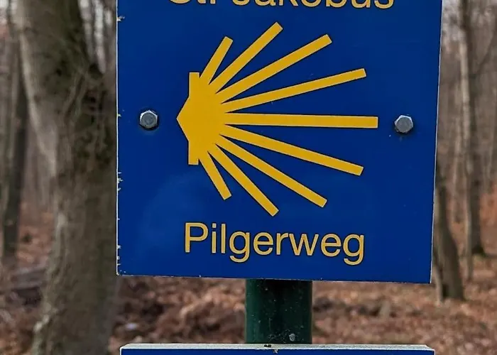 Ruhig - Privatparkplatz - Barrierearm Quiet - Private Car Park - Barrier